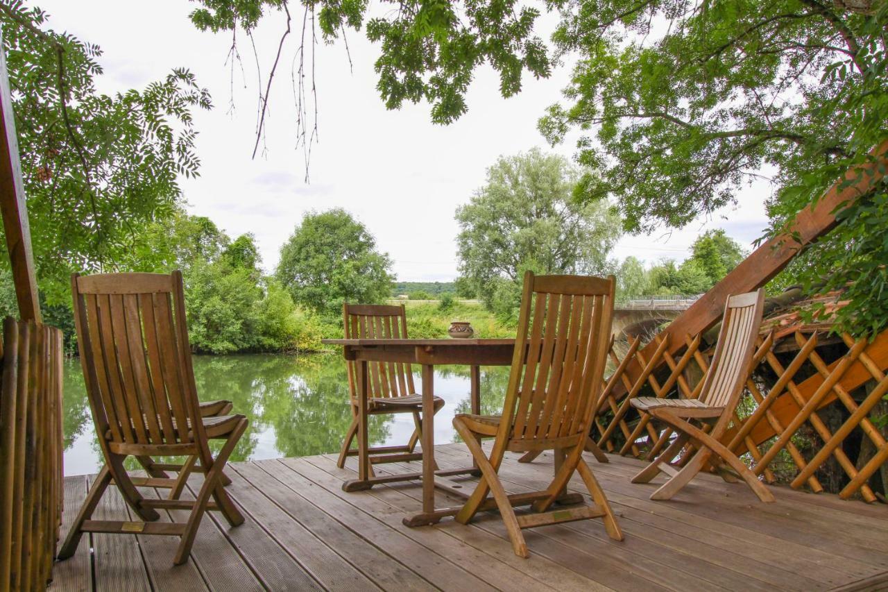 Manoir Des Turets Bed & Breakfast Yvre-l'Eveque Exterior photo